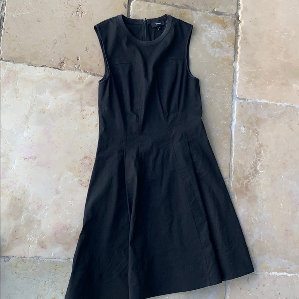 Classic black linen Theory dress- your LBD !